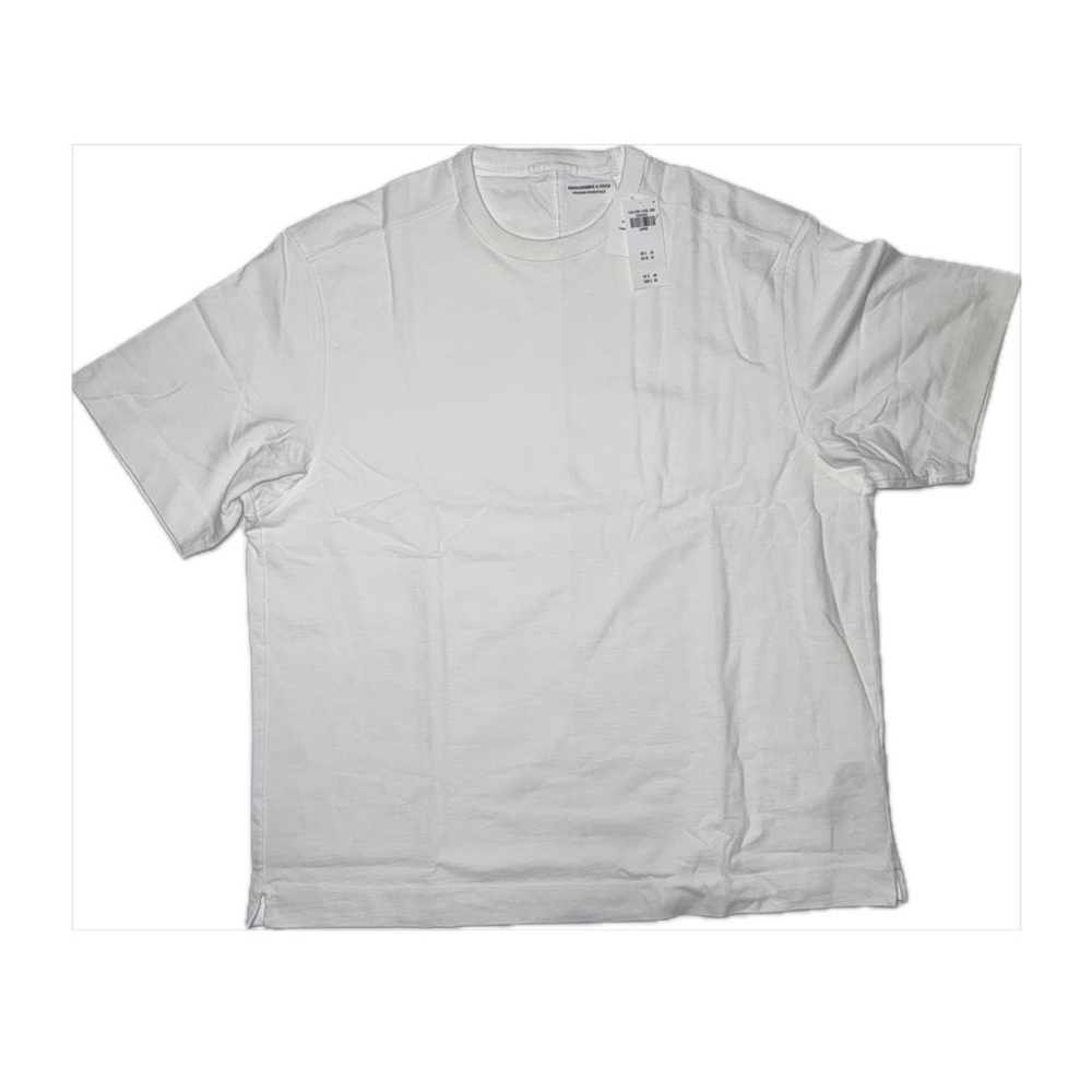 NEW Abercrombie & Finch - Men's Classic White Tee - Large.